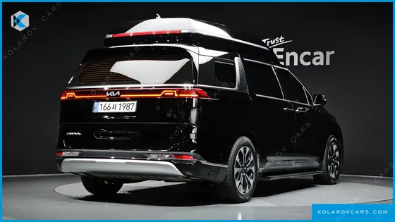 KIA CARNIVAL DIESEL 7-SEATER HI-LIMOUSINE