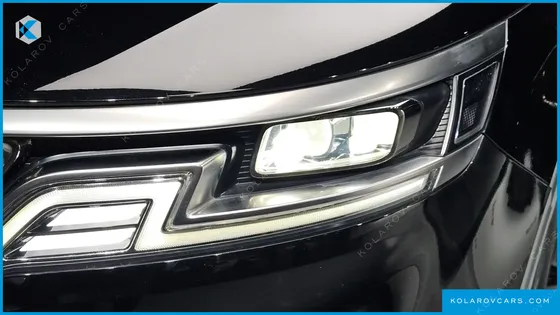 KIA CARNIVAL DIESEL 7-SEATER HI-LIMOUSINE