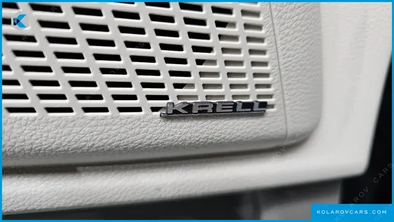 KIA CARNIVAL DIESEL 7-SEATER HI-LIMOUSINE