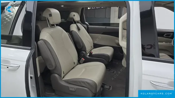 KIA CARNIVAL GASOLINE 9-SEATER SIGNATURE