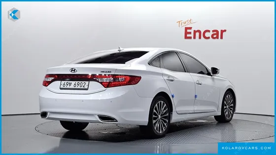 HYUNDAI GRANDEUR HG240 MODERN