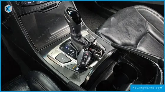 HYUNDAI GRANDEUR HG240 MODERN