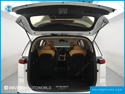 KIA CARNIVAL DIESEL 9-SEATER PRESTIGE