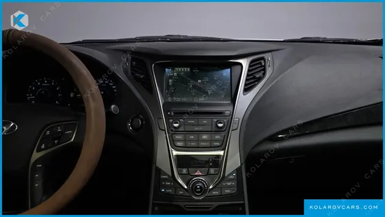 HYUNDAI GRANDEUR HG240 MODERN