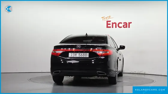 HYUNDAI GRANDEUR HG240 MODERN
