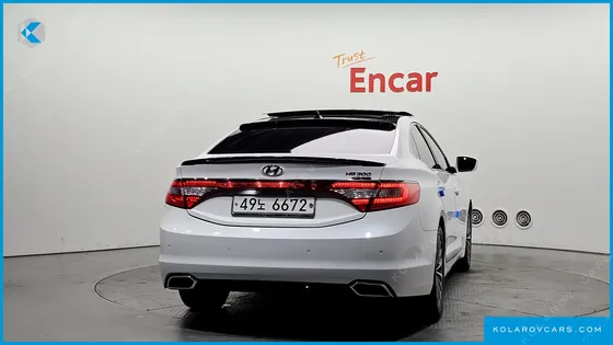 HYUNDAI GRANDEUR HG240 MODERN