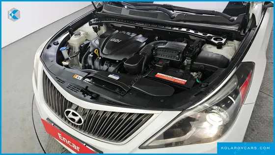 HYUNDAI GRANDEUR HG240 MODERN