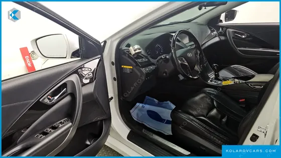 HYUNDAI GRANDEUR HG240 MODERN