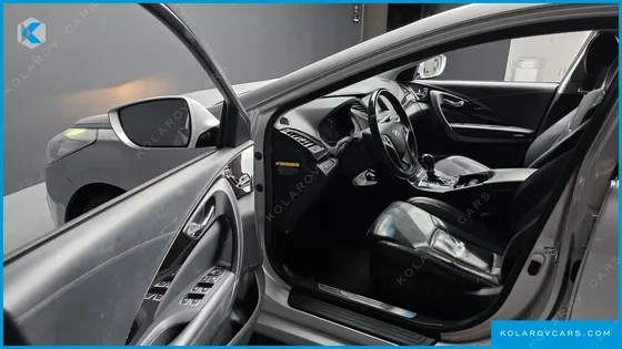 HYUNDAI GRANDEUR HG300 PREMIUM