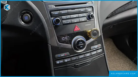 HYUNDAI GRANDEUR HG300 PREMIUM