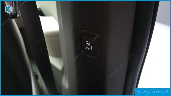 KIA CARNIVAL GASOLINE 7-SEATER HI LIMOUSINE
