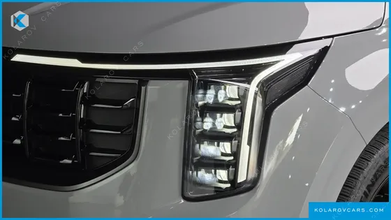 KIA CARNIVAL HEV 7SEATER GRAVITY