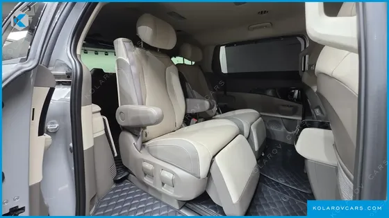 KIA CARNIVAL HEV 7SEATER GRAVITY