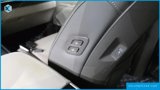 KIA CARNIVAL HEV 7SEATER GRAVITY