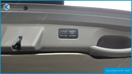 KIA CARNIVAL HEV 7SEATER GRAVITY