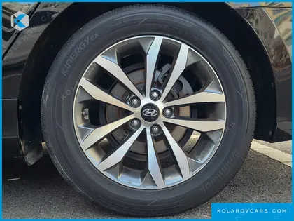 HYUNDAI GRANDEUR HG240 LUXURY