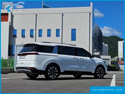 KIA CARNIVAL DIESEL 9-SEATER PRESTIGE