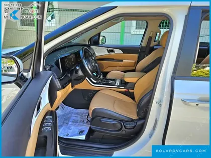 KIA CARNIVAL DIESEL 9-SEATER PRESTIGE