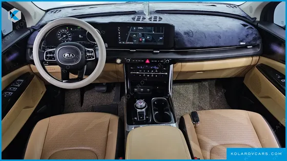 KIA CARNIVAL DIESEL 7-SEATER SIGNATURE