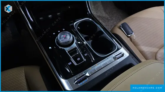 KIA CARNIVAL DIESEL 7-SEATER SIGNATURE