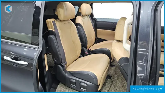 KIA CARNIVAL DIESEL 7-SEATER SIGNATURE