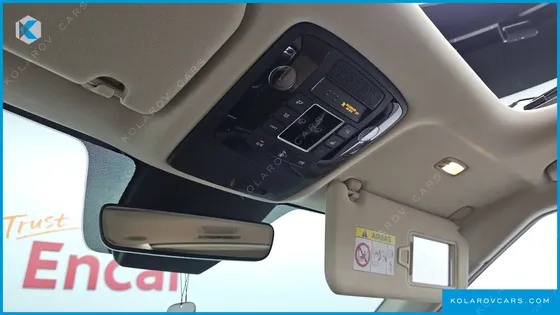 KIA CARNIVAL DIESEL 7-SEATER SIGNATURE