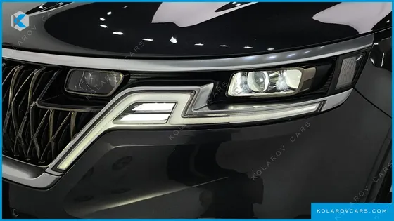 KIA CARNIVAL DIESEL 7-SEATER SIGNATURE