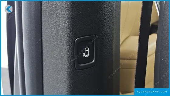 KIA CARNIVAL DIESEL 7-SEATER SIGNATURE