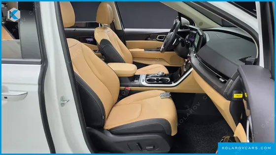 KIA CARNIVAL GASOLINE 7-SEATER SIGNATURE
