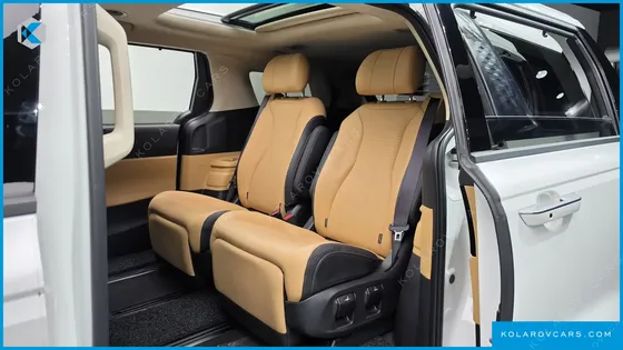 KIA CARNIVAL GASOLINE 7-SEATER SIGNATURE