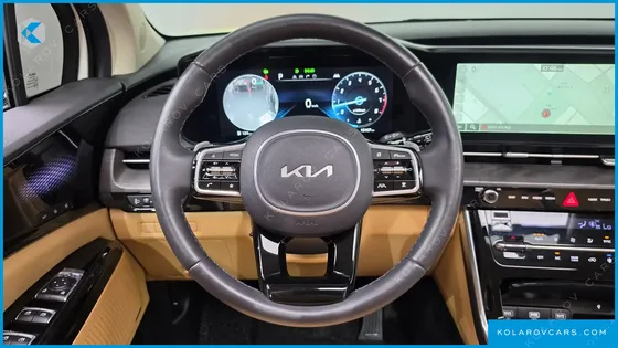 KIA CARNIVAL GASOLINE 7-SEATER SIGNATURE