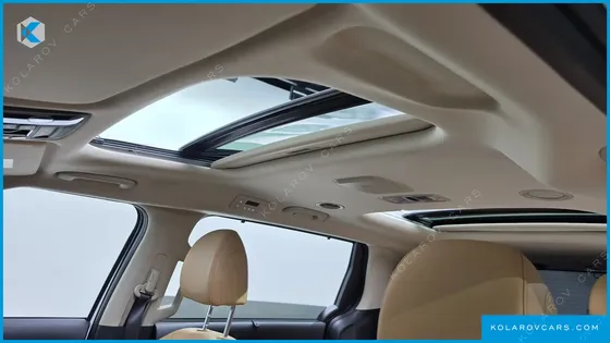 KIA CARNIVAL GASOLINE 7-SEATER SIGNATURE