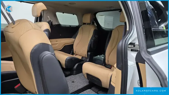 KIA CARNIVAL GASOLINE 9-SEATER SIGNATURE