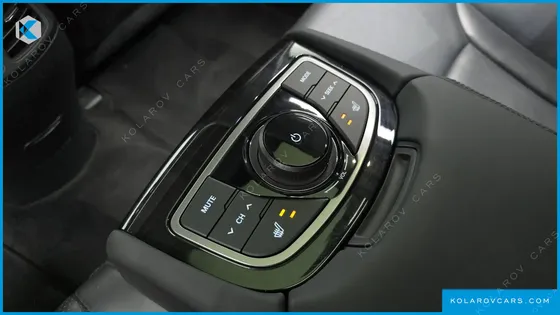 HYUNDAI GRANDEUR HG300 PREMIUM