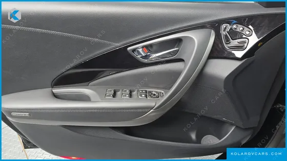 HYUNDAI GRANDEUR HG300 PREMIUM