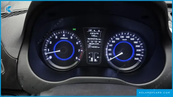 HYUNDAI GRANDEUR HG240 MODERN