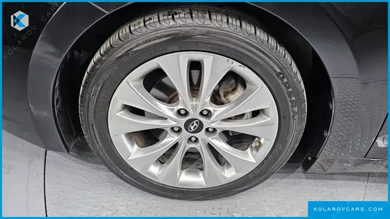 HYUNDAI GRANDEUR HG300 NOBLE