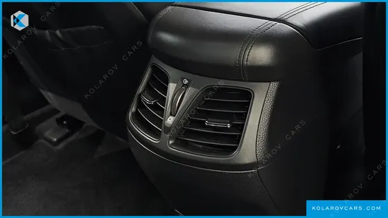 HYUNDAI GRANDEUR HG240 MODERN