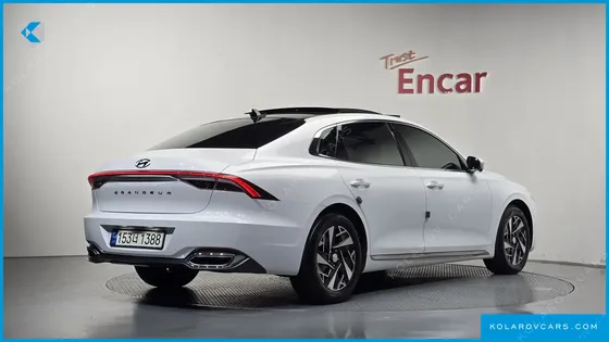 HYUNDAI GRANDEUR LE BLANC