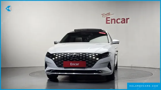 HYUNDAI GRANDEUR LE BLANC