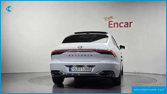 HYUNDAI GRANDEUR LE BLANC