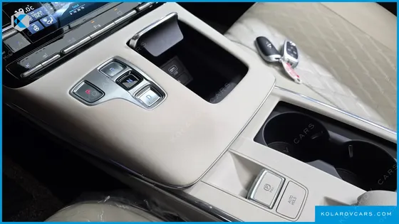 HYUNDAI GRANDEUR LE BLANC