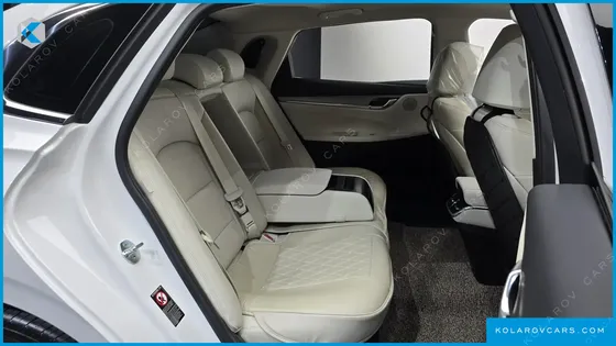 HYUNDAI GRANDEUR LE BLANC