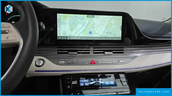 HYUNDAI GRANDEUR LE BLANC