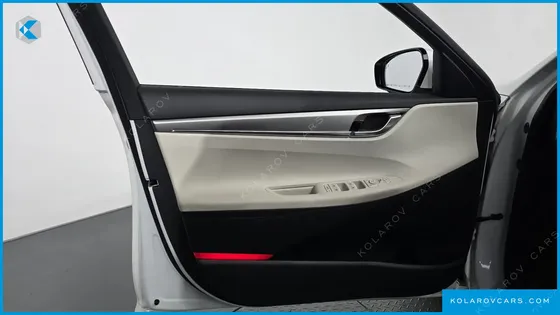HYUNDAI GRANDEUR LE BLANC