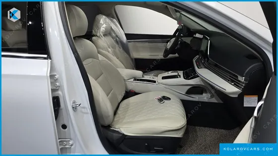 HYUNDAI GRANDEUR LE BLANC