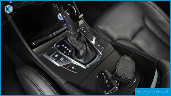 HYUNDAI GRANDEUR HG240 MODERN COLLECTION