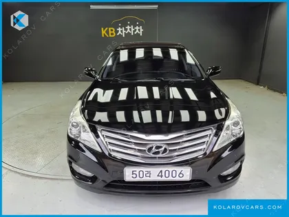 HYUNDAI GRANDEUR HG240 LUXURY