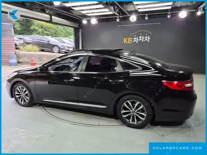 HYUNDAI GRANDEUR HG240 LUXURY