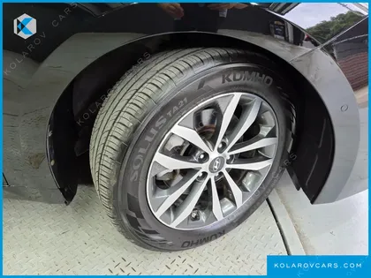 HYUNDAI GRANDEUR HG240 LUXURY